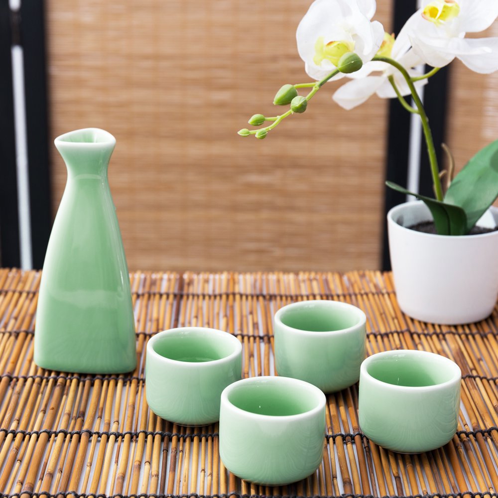 MyGift Traditional Japanese Style Ceramic Sake Serving Carafe and 4