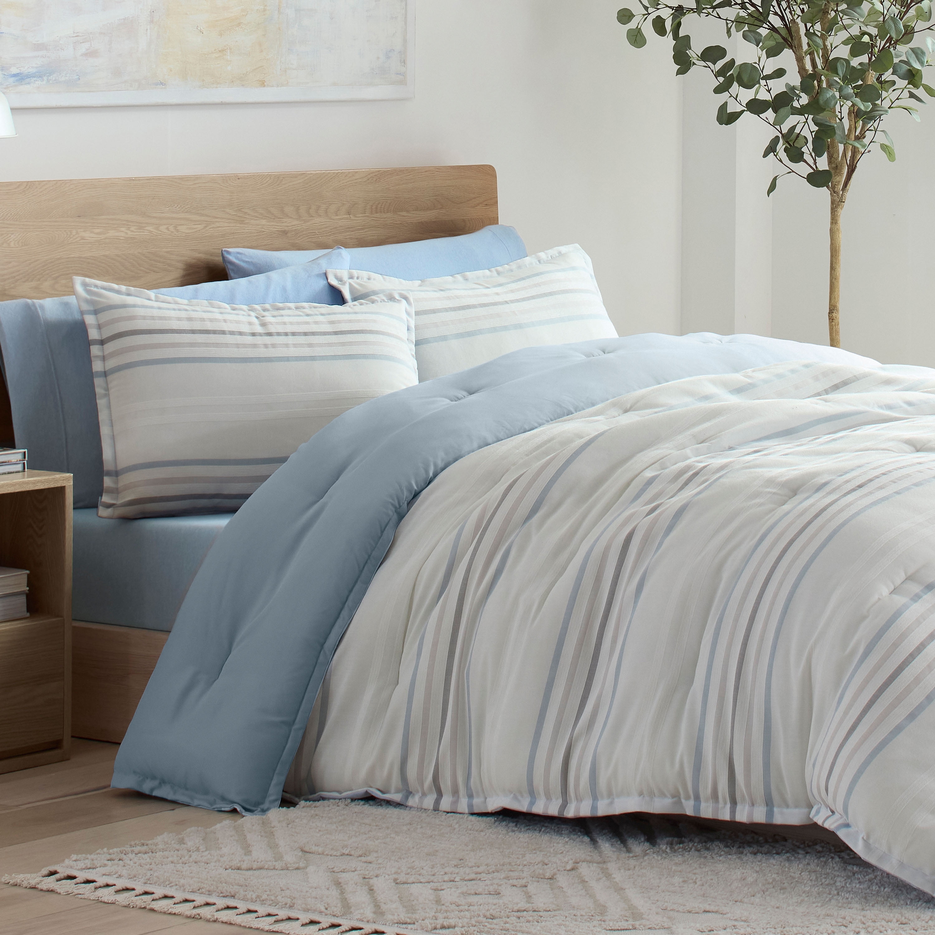 Vellux Bergen Striped 2-Piece Cotton Comforter Set, Down Alternative, Twin, Blue