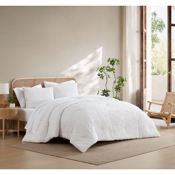 C&C California Jacquard Comforter Set, Textured, All-Season Comfort, 3 piece, Full/Queen, White