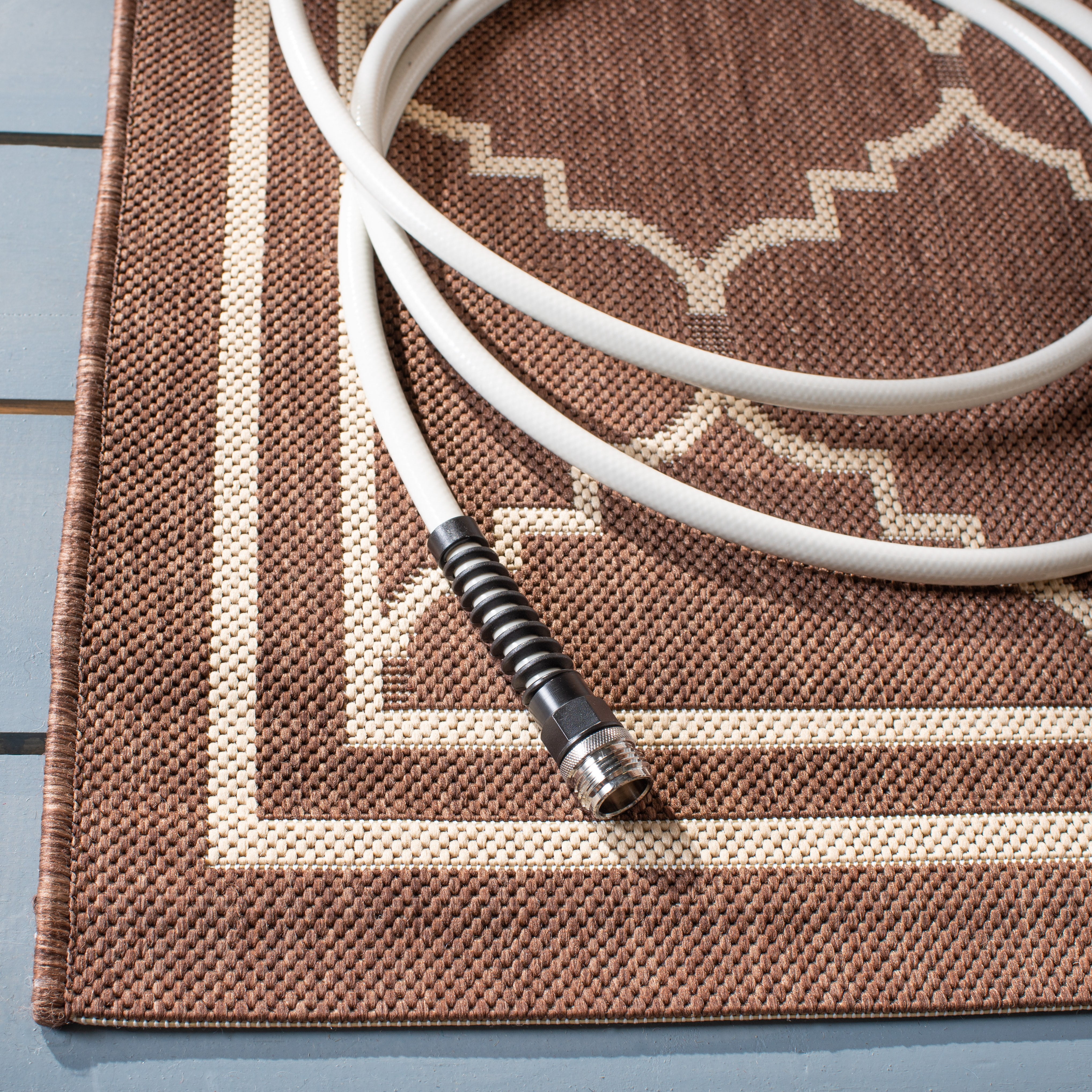 Safavieh Courtyard Amy Geometric Indoor/Outdoor Area Rug, Chocolate/Cream, 5'3" x 7'7"
