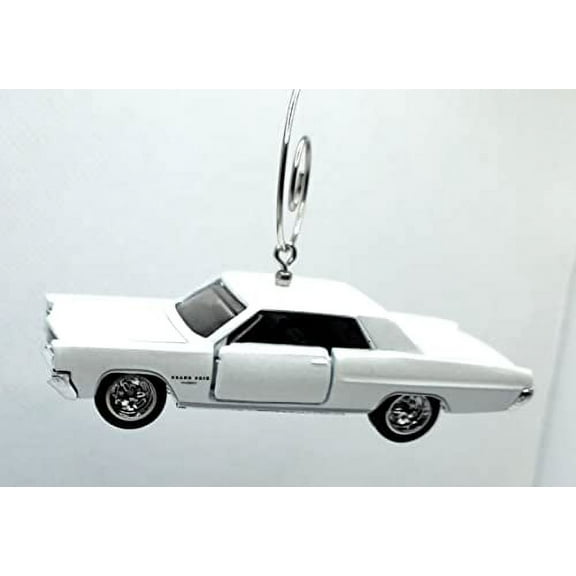 Christmas Ornament for 1964 Pontiac Grand Prix White