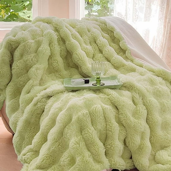 Ultra Soft Plush Blanket, Faux Fur Throw Blanket for Couch, Cozy Warm Plush Striped Blankets, Cute Throws for Women Girls Sofa Bedroom Living Room Halloween Fall Decor