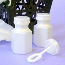100 White Wedding Bubbles Retail Boxed 