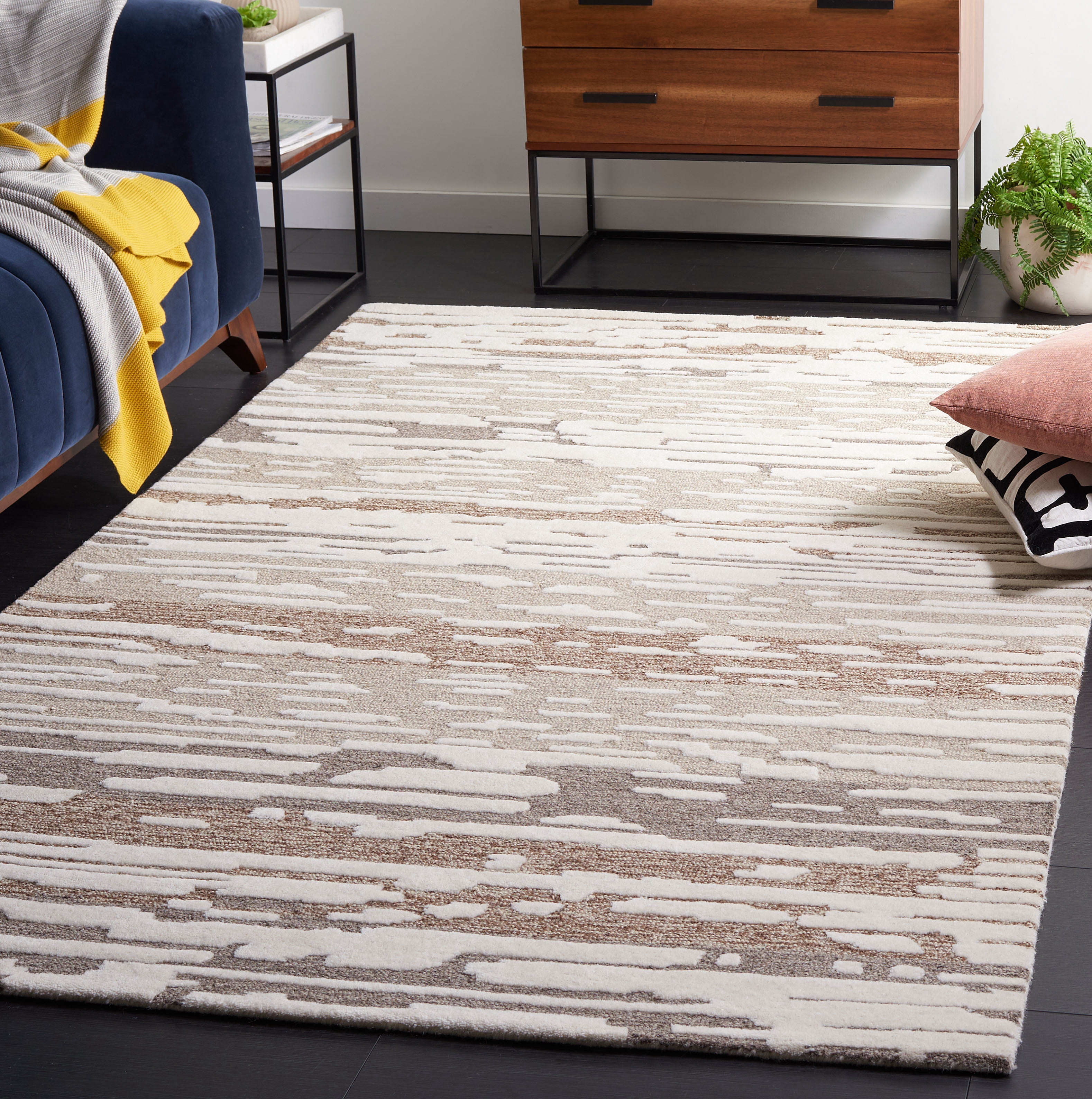 SAFAVIEH Fifth Avenue Deemer Abstract Area Rug, Natural/Brown, 3' x 5'