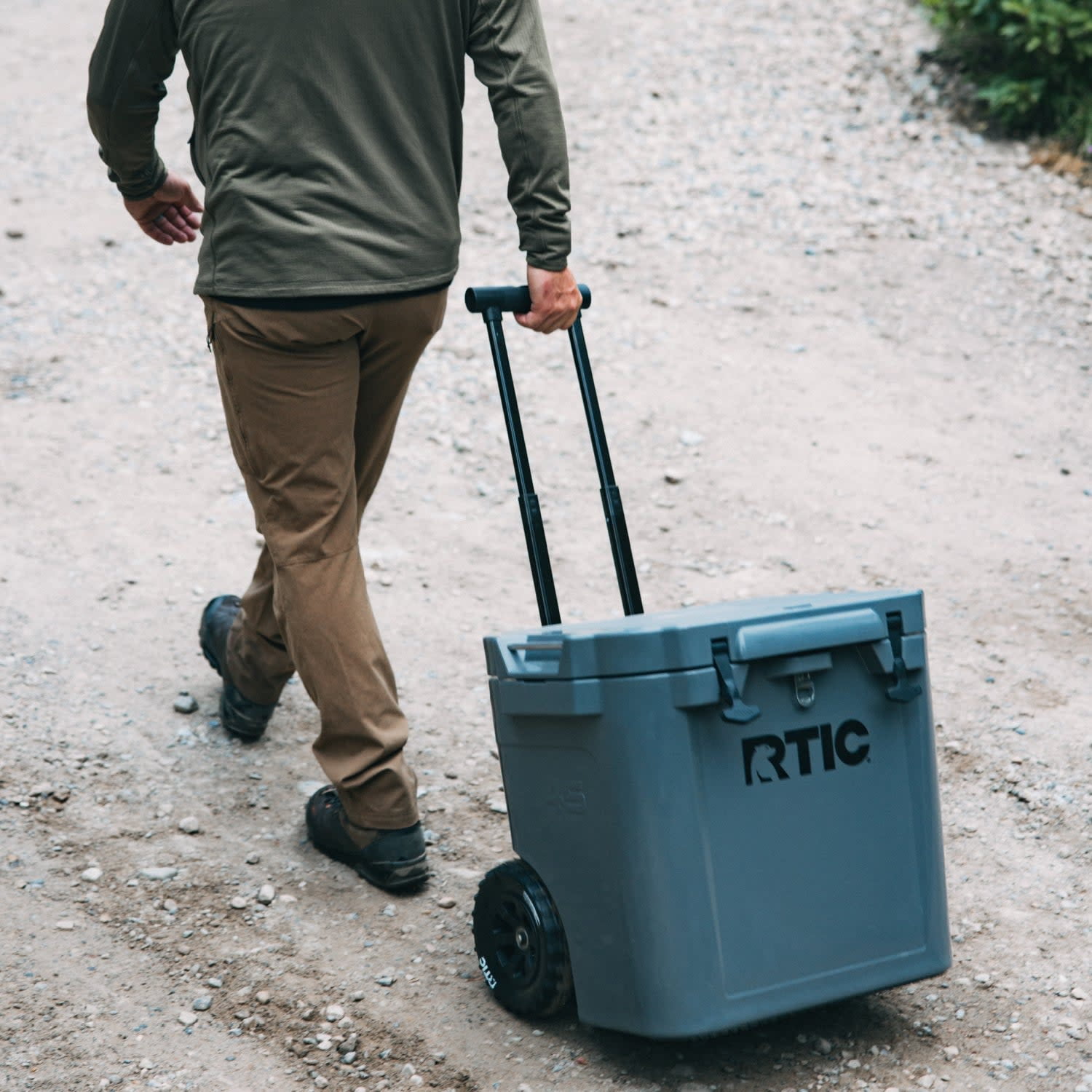 RTIC 45 QT Ultra-Tough Wheeled Hard-Sided Ice Chest Cooler, Fits 60 Cans, Dark Grey