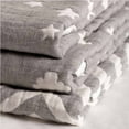 thumbnail image 4 of Couverture Jacquard en Mousseline Living Textile - Chevron Gris, 4 of 4