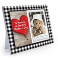 thumbnail image 1 of A Mamá En Nuestro Primer Marco De Fotos Del Día De La Madre | Capacidad Para Fotos De 3,5 X 5 | Decoración De Guardería Para Niño O Niña | Cuadros De Búfalo Blanco Y Negro - Ribete Blanco, 1 of 5