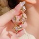 thumbnail image 1 of unbranded 1Par Aretes De En Metal Dorado Con De Rhinestone Para Estilo Chic, 1 of 5