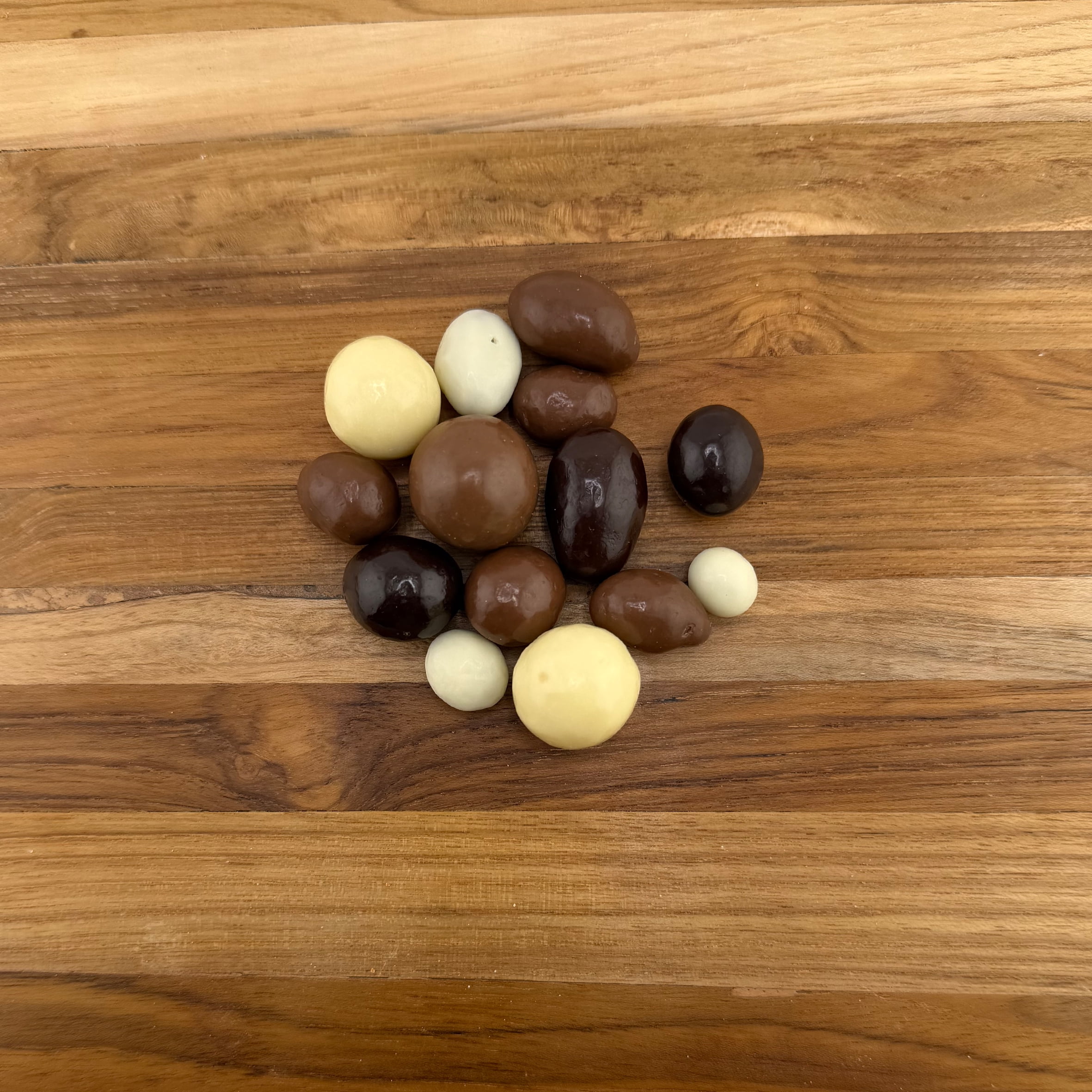 FirstChoiceCandy Bridge Mix Milk, Dark & White Chocolate Covered Nuts (Peanut , Almond, Raisins - 5 Pound )
