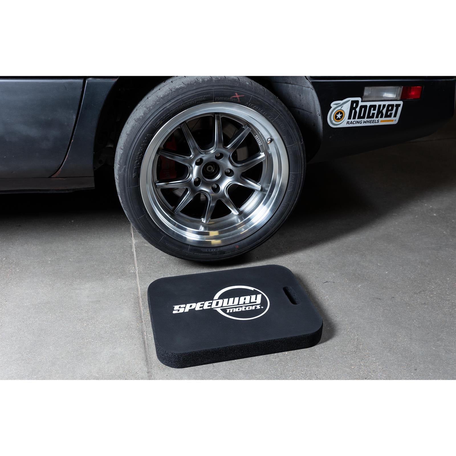 Speedway Motors Foam Work Mat Kneeling Pad for Automotive Repair, 20 x 15 x 2 Inch Thick Shop and Racing Pit Mat with Carry Handle, Comfortable Ground Protection for Garage or Track Use