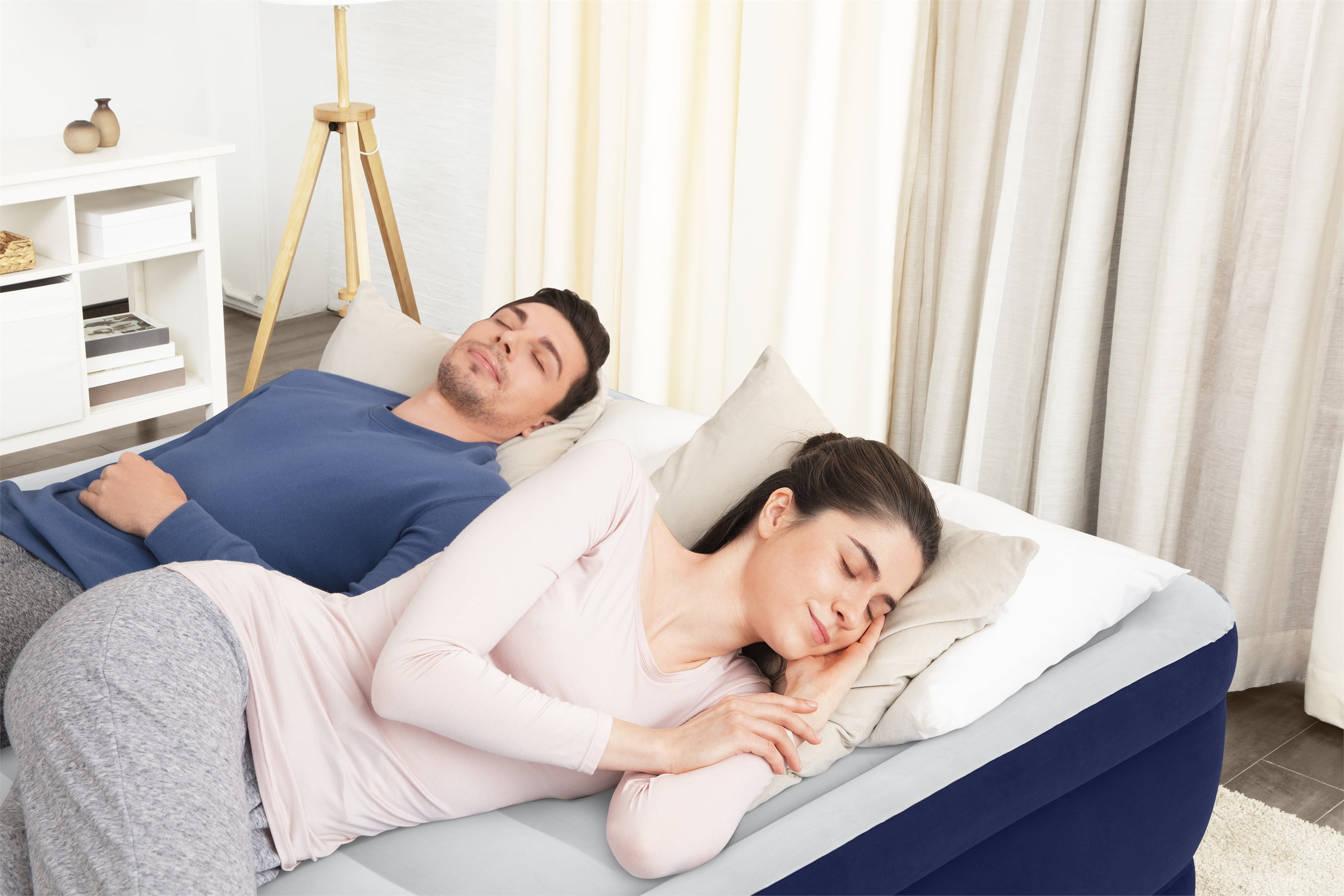 Bestway Tritech Air Mattress Queen 22 in. with Builtin AC Pump and