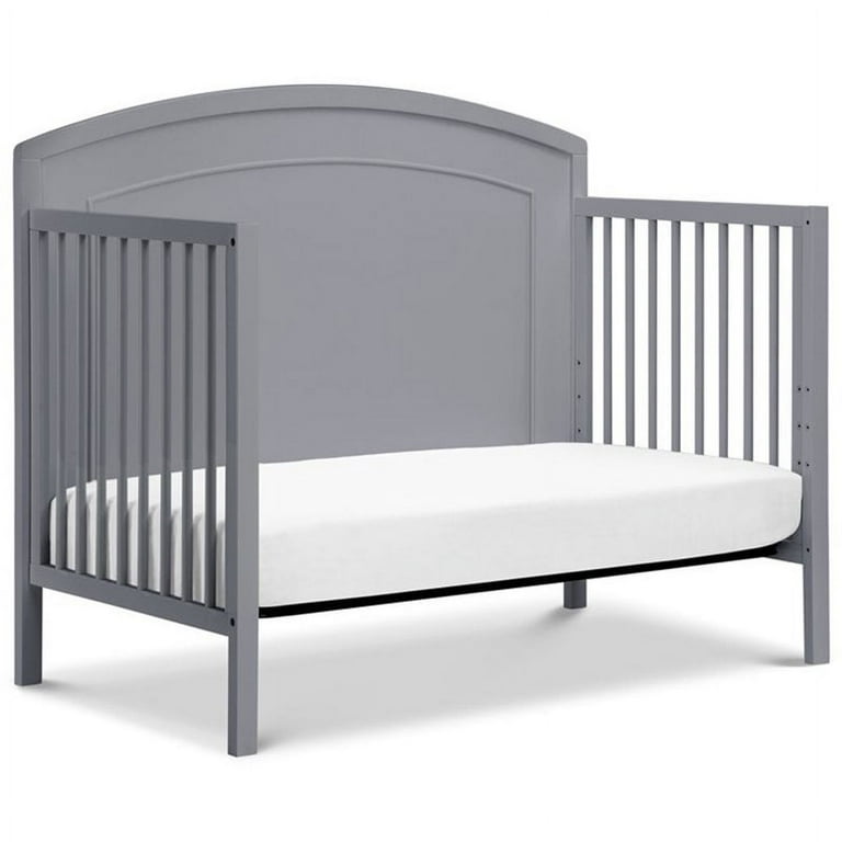 Carter's By DaVinci Kenzie in Convertible Crib in Gray