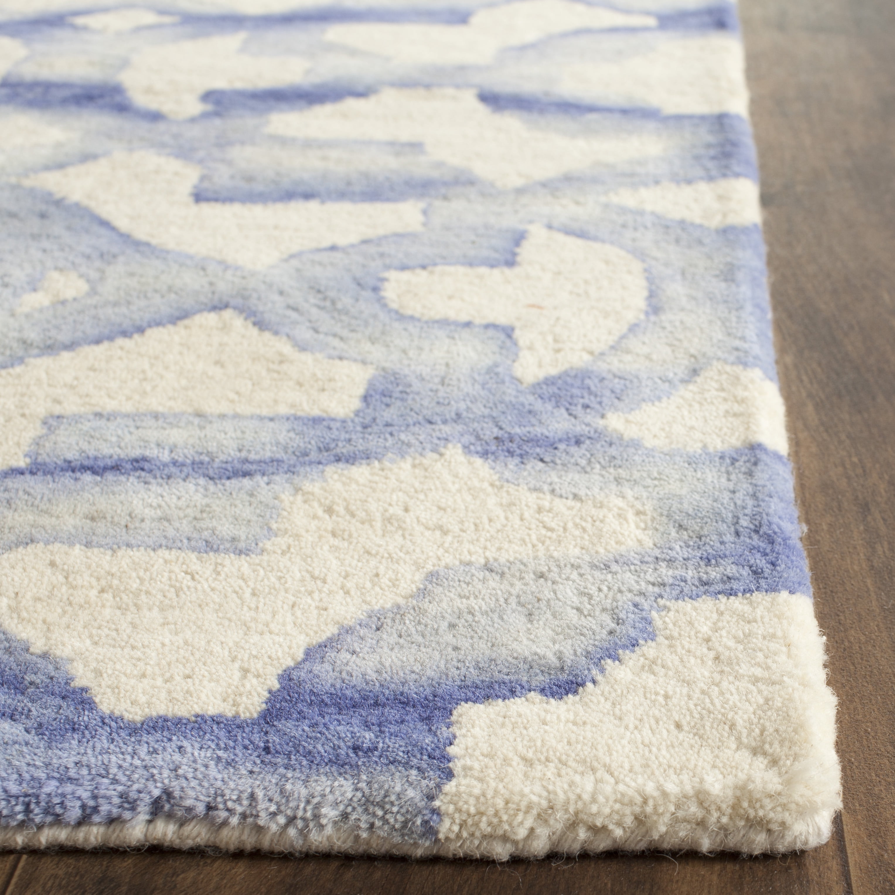 Safavieh Dip Dye Zowie Distressed Wool Runner Rug, Ivory/Blue, 2'3" x 12'