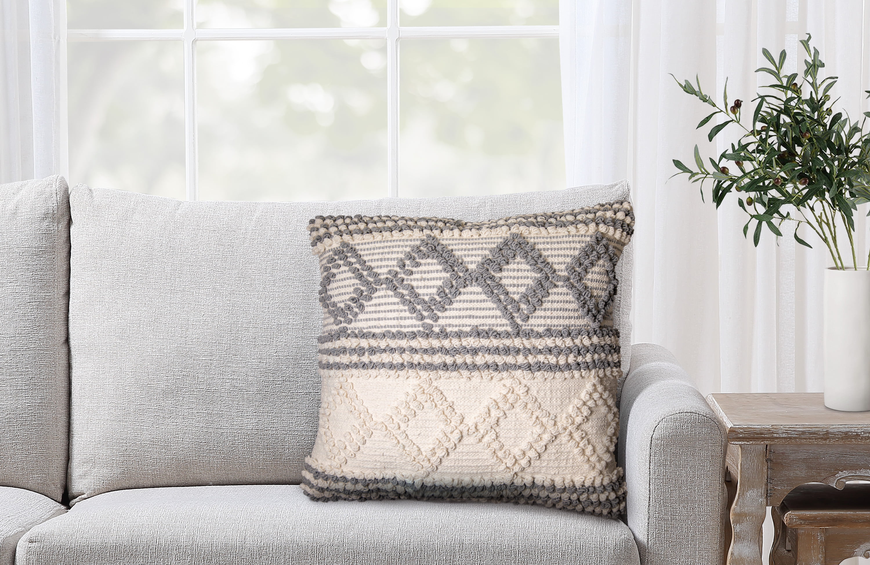 The Best Neutral Throw Pillows - The Sommer Home