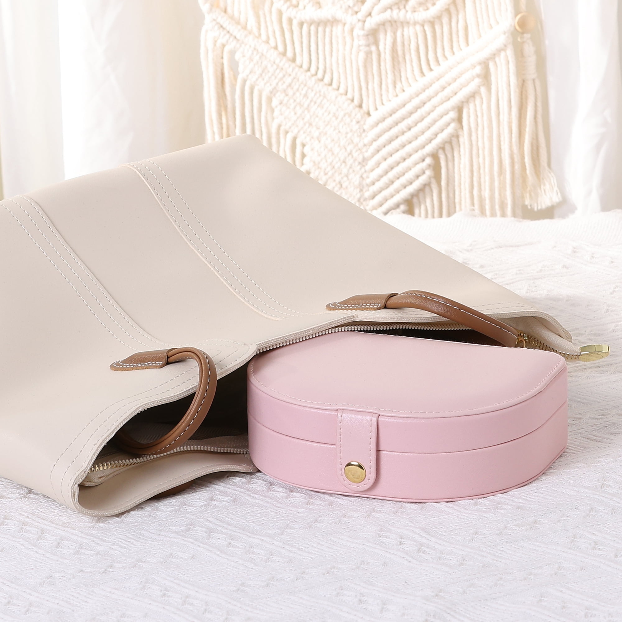 Unique Bargains Jewelry Box Small Portable PU Leather Seashell-Shaped Jewelry Case Pink
