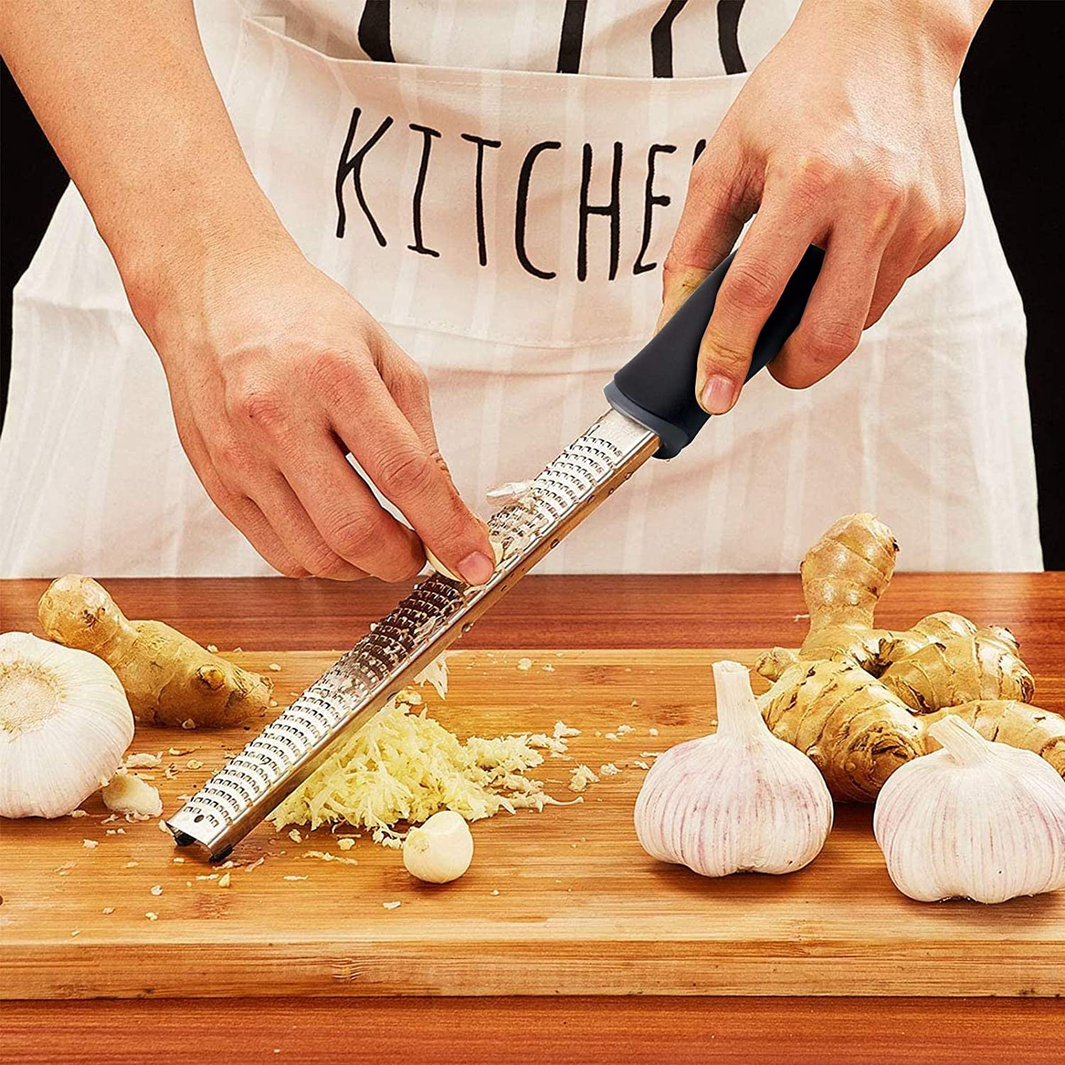 Lemon Zester & Cheese Grater-Premium Stainless Steel - A Sharp Kitchen Tool for Ginger, Garlic, Nutmeg, Chocolate, Vegetables, Fruits, Dishwasher Safe