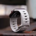 thumbnail image 4 of Correa de silicona suave para Apple Watch, pulsera para iWatch Series 8, 7, 6, SE, 5, 4, 3, 49mm, 44mm, 45mm, 42mm, 4 of 4