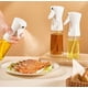 thumbnail image 4 of Dispensador de aceite de cocina, pulverizador de aceite, 220ML, dispensador de aceite de oliva para cocinar, barbacoa, giratorio, hornear (blanco y negro), 2 uds., 4 of 5