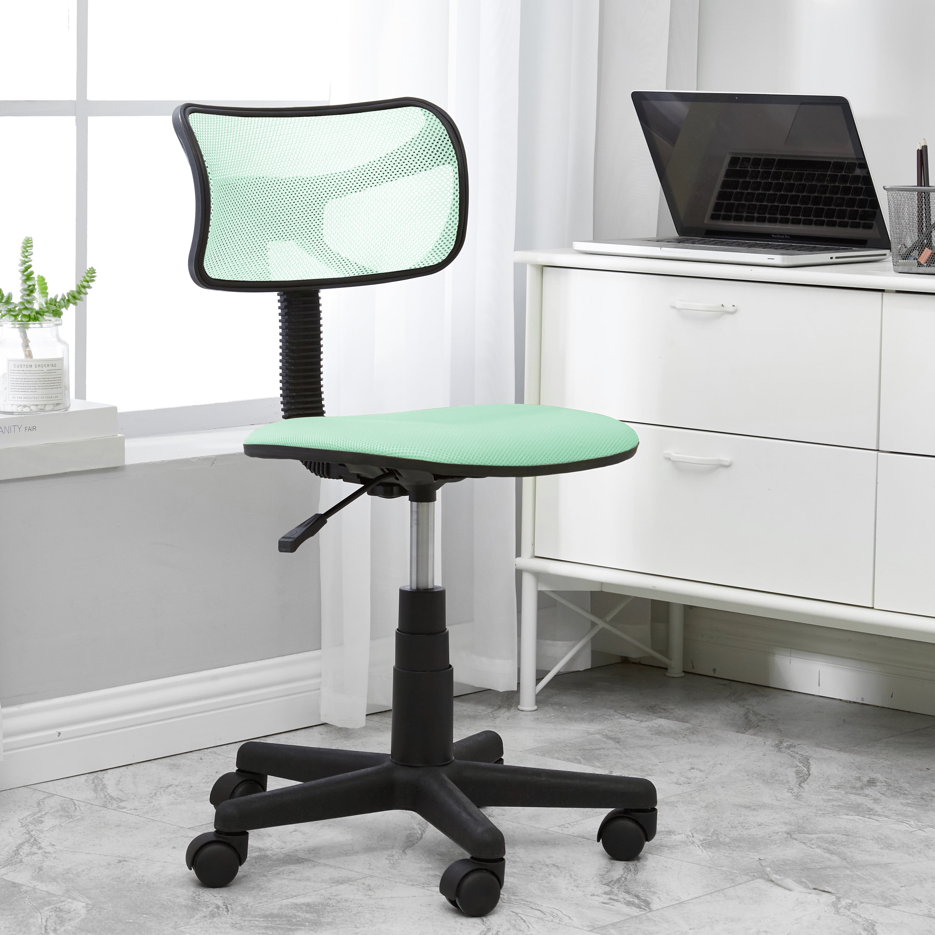 Urban Shop Mesh Rolling Chair