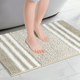 thumbnail image 2 of Alfombra de baño de chenilla a rayas REGALWOVEN con bordes, tapete de baño antideslizante, lavable a máquina en color caqui 20" x 32", 2 of 6
