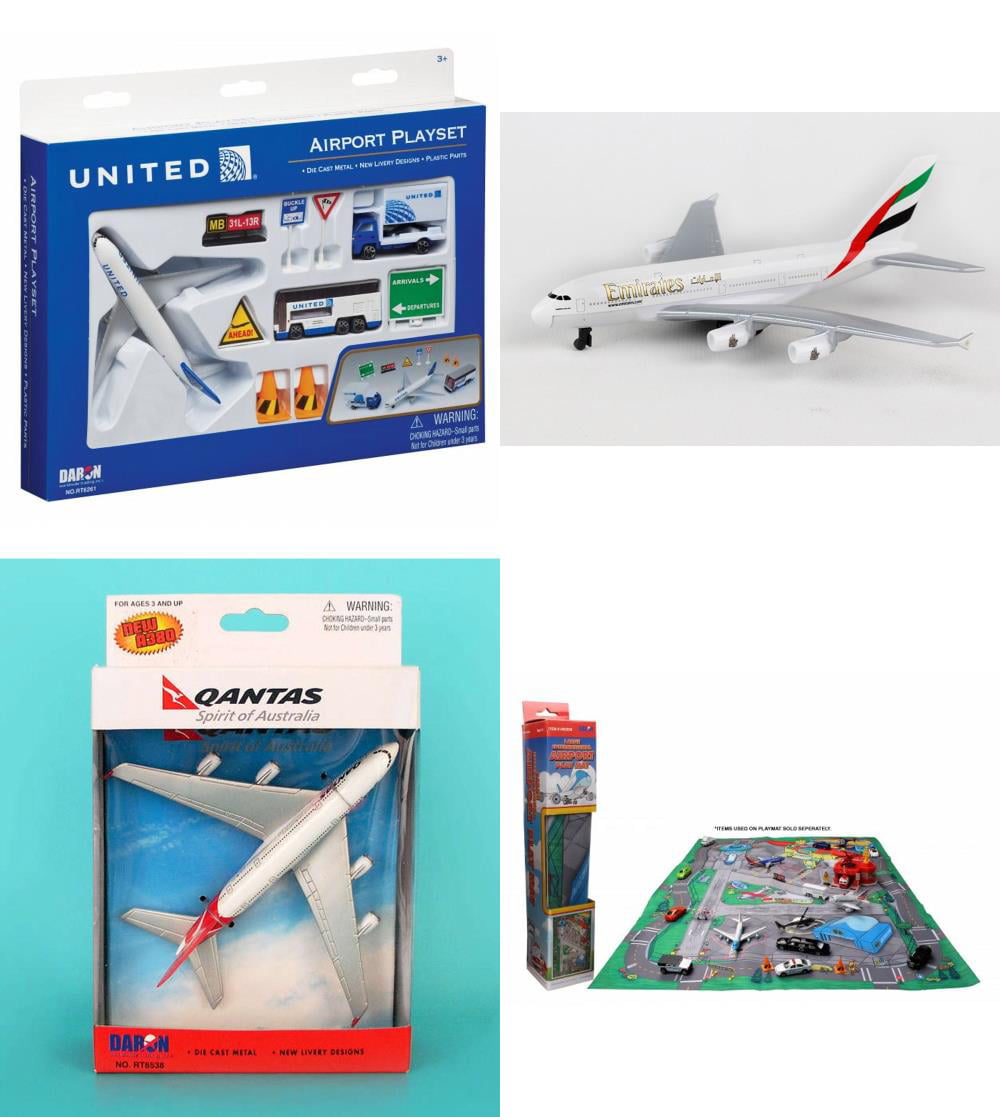 Large Qantas Airport Playset including diecast toy plane and airport vehicles. 
