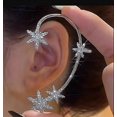 thumbnail image 3 of Boucles d'Oreilles Flocon de Neige Zircon Scintillant Clip Non Percé Cadeau, 3 of 3
