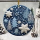 thumbnail image 5 of Adorno Colgante Navideño Acrílico de 8 Cm (3.15 Pulgadas) | Impresión Duradera a Doble Cara | Regalo Navideño para Familiares y Amigos | Decoración para Árbol, Pared y Espejo Retrovisor de Coche, 5 of 6