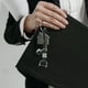 thumbnail image 2 of 1 juego de bonitos llaveros de coche con diamantes de imitación para mujer, llavero decorativo de moda para llaves de coche, mochila, colgante de llave, 2 of 7
