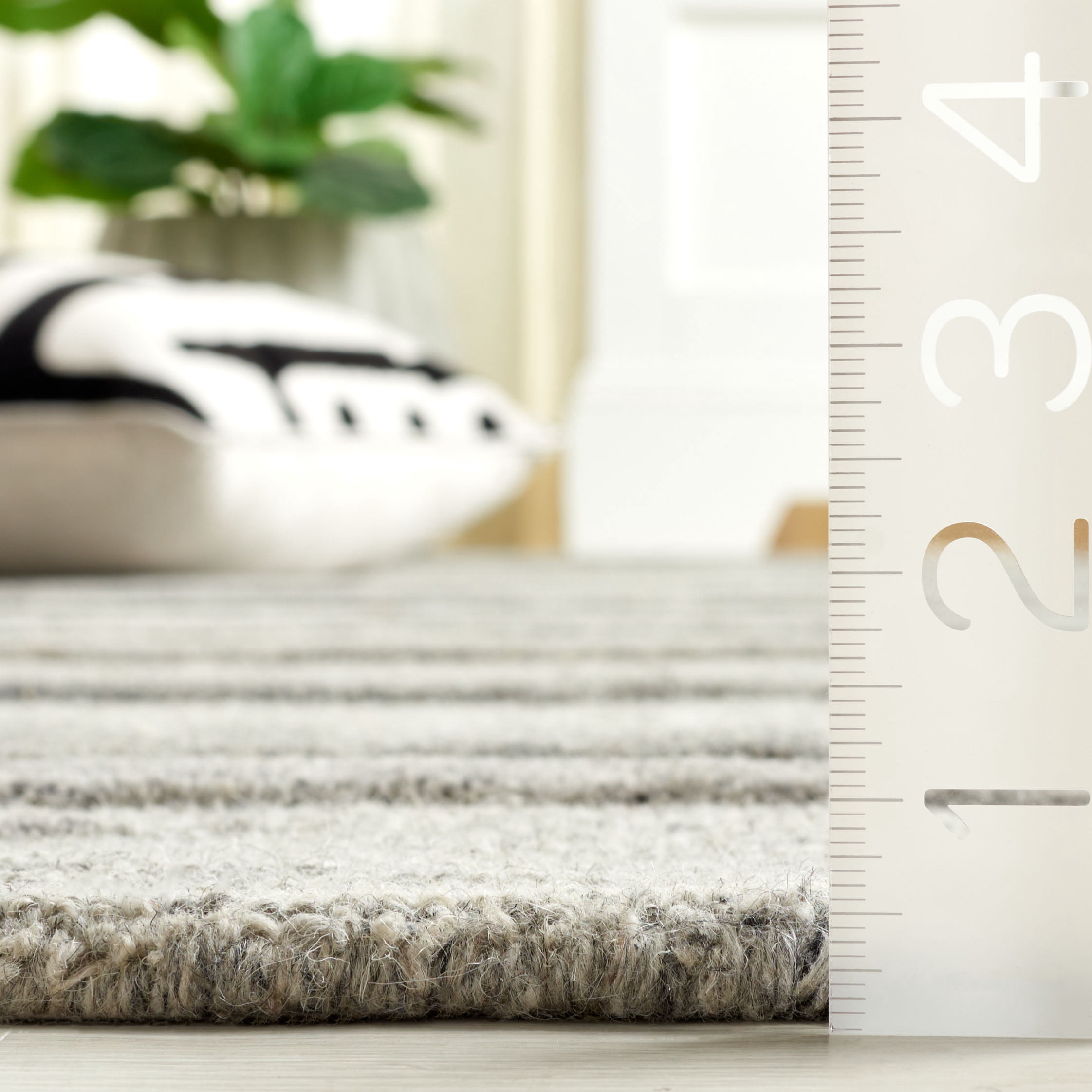SAFAVIEH Abstract Bertina Abstract Area Rug, Gray, 6' x 9'