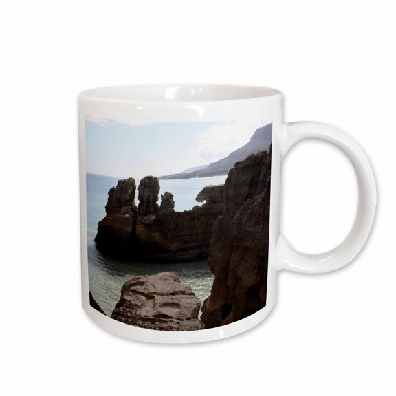 3drose, Punakaiki the Pancake Rocks with Natural Profile New Zealand, 11oz Mug