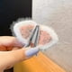 thumbnail image 3 of Horquillas de orejas de gato de peluche YONGSHENG para niñas pinzas para el cabello accesorios dulces, 3 of 3