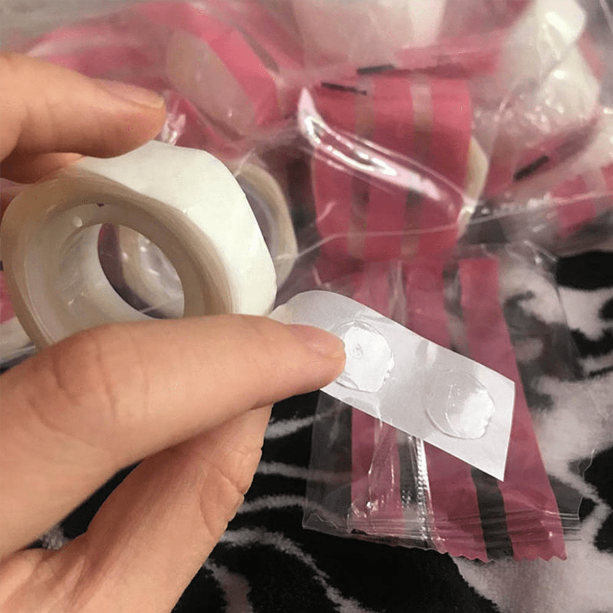 100 Rolls Glue Point Clear Balloon Glue Removable Adhesive Dots Double Sided Dots Glue Tape for Balloons Wedding Decors