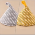 thumbnail image 1 of 2 piezas de cubierta de agarre para olla de cocina, soporte para manija de olla anti-caliente, mango de olla con aislamiento térmico de algodón con forro japonés, cubiertas triangulares para sart, 1 of 5