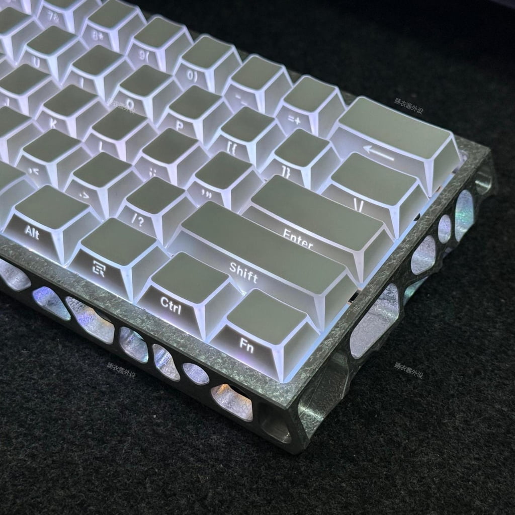 137Pieces PBT Keycaps Side Print For 61 To 108 Keys Mechanical Keyboard Double Shot Construction