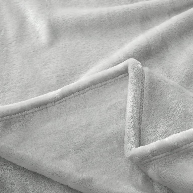Valentine Charms - Grey Velveteen Plush Blanket – Precious Styles