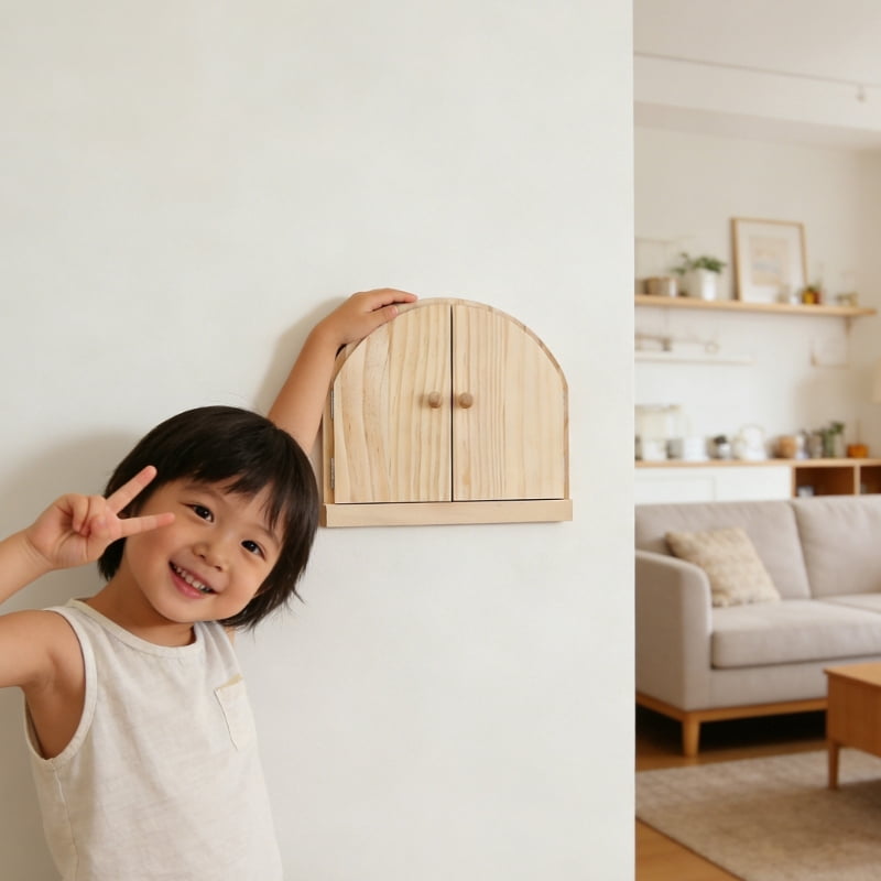Durability Wood Safety Cover Resistant to Wear and Tear for Enduring Outlet Use