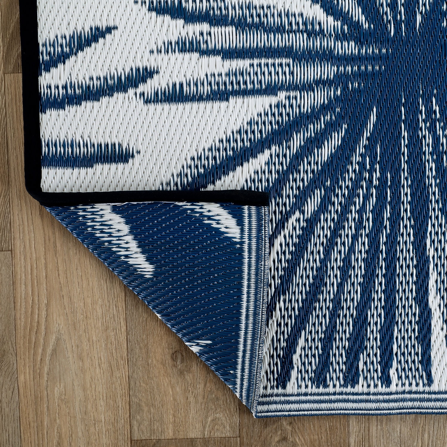 World Rug Gallery Floral Tropical Reversible Recycled Plastic Outdoor Picnic Mat, Camping Rug, RV Rug - NAVY 5'x7'