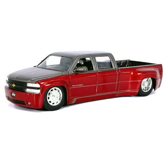 ジェイダトイズ 1/24 1985 シボレー C-10 RED/FLAMES 1985 Chevrolet C10 Pickup Truck Red with Flames 