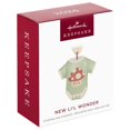 thumbnail image 3 of Hallmark Keepsake Adorno Navideño En Miniatura De 1 Pulgada 2024 Mini Nuevo Regalo Para Bebé De Porcelana Li'L Wonder, 3 of 5