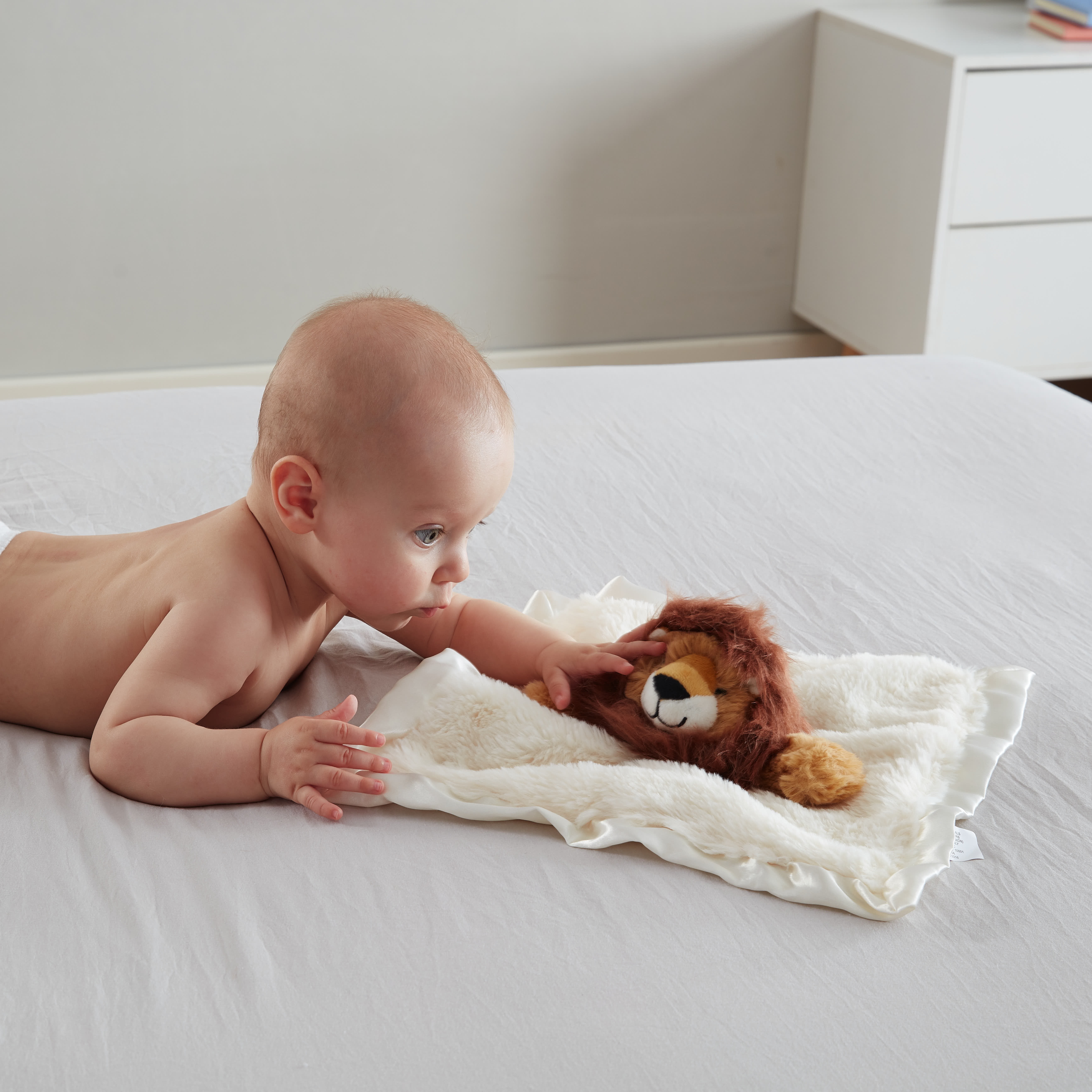 Parent's Choice Lion Lovey, Beige, 13 in x 13 in