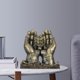 thumbnail image 2 of Estatua de figura religiosa creativa, accesorios de decoración de cafetería de escritorio de hotel Mano tenencia cristo, 2 of 9