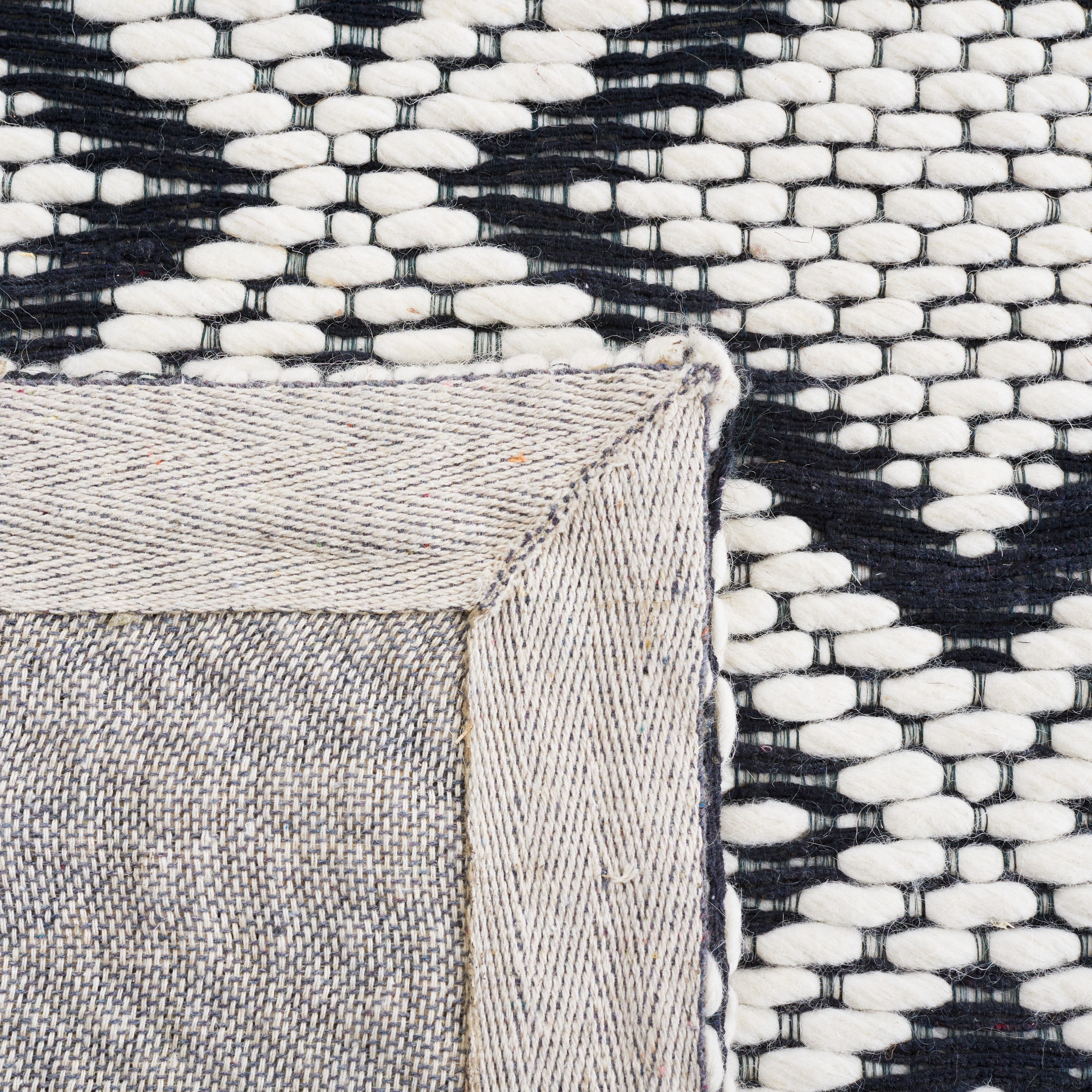 SAFAVIEH Vermont Wayra Trellis Area Rug, Ivory/Black, 5' x 8'