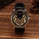 thumbnail image 3 of 1、El movimiento automático de cuerda automática le permite usar el reloj en cualquier momento., 3 of 10