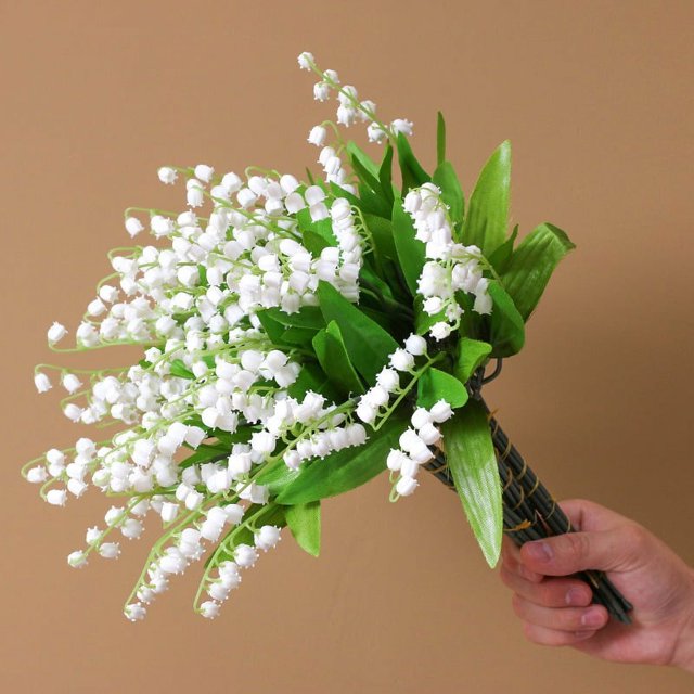 20 piezas de flores artificiales de lirio de los valles, plantas de imitación, mientras que las flores son de carillón de viento, ramo de orquídeas, flores de mayo para el hogar y la boda