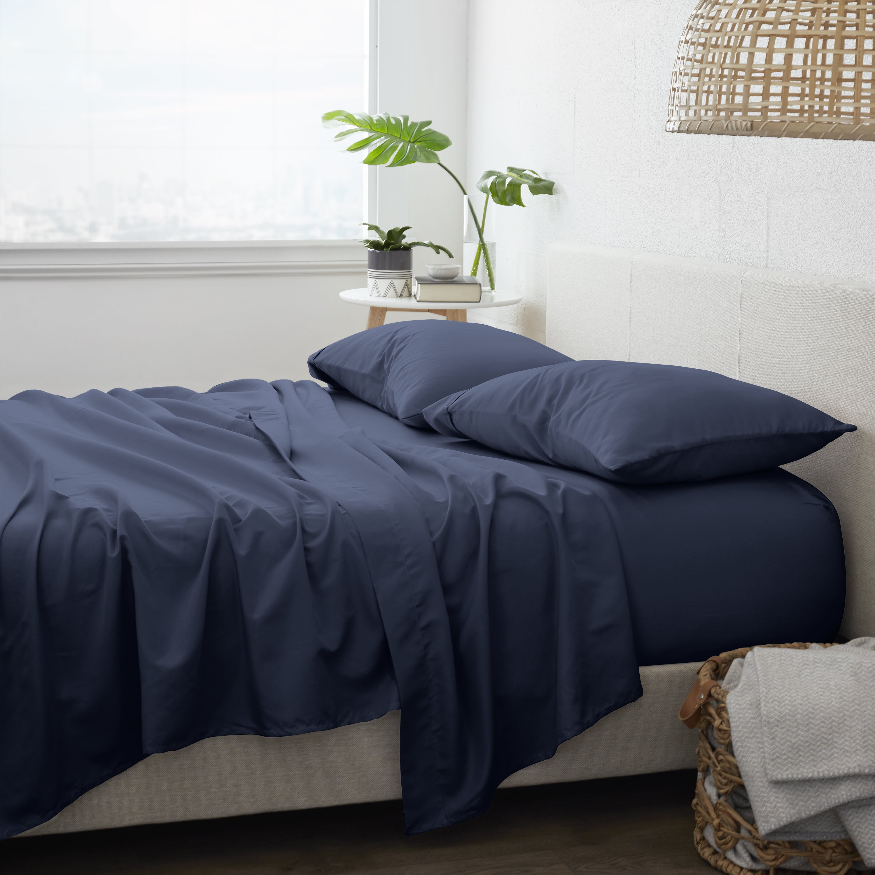 Noble Linens 4 Piece Solid Microfiber Bed Sheet Set, Navy, TwinXL