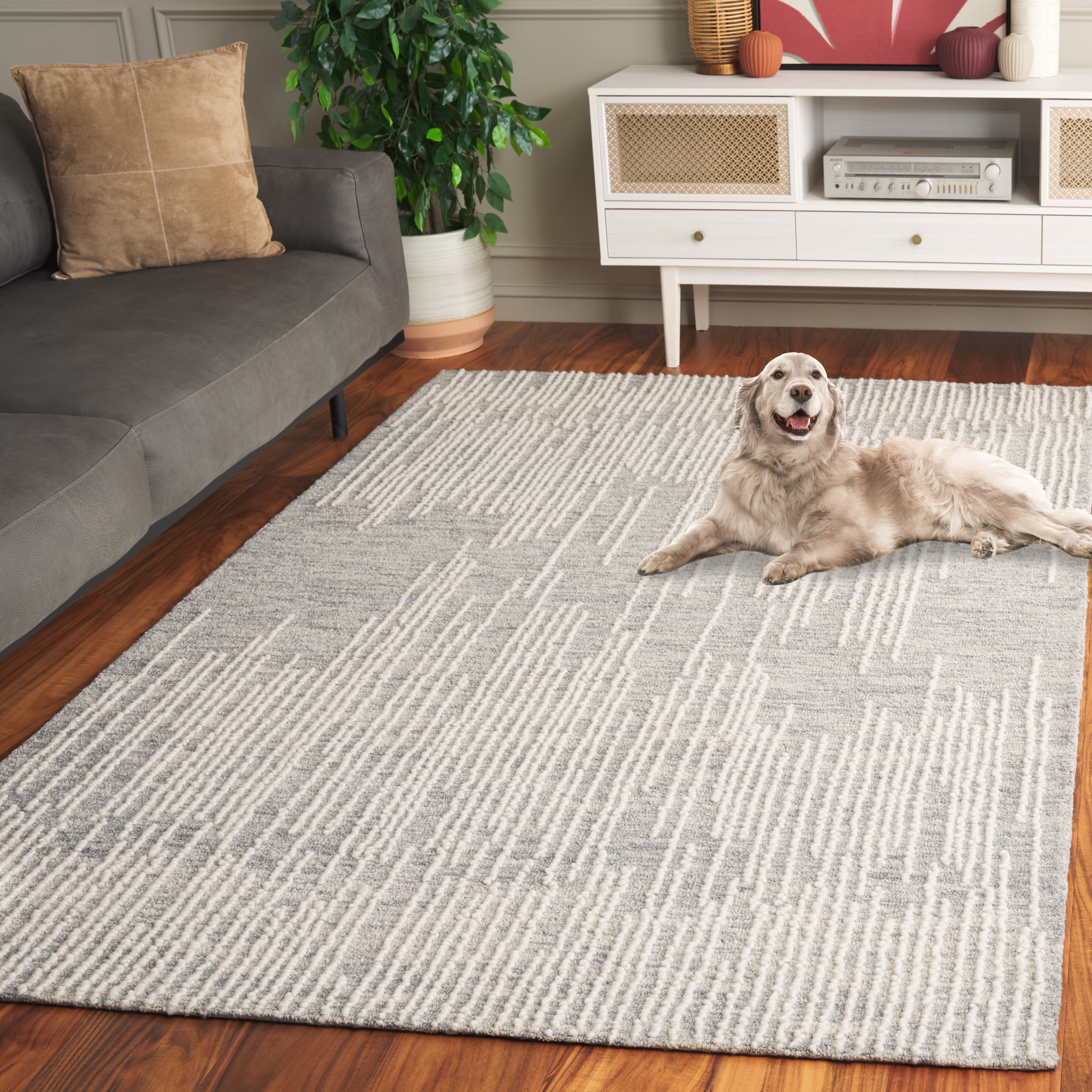 SAFAVIEH Abstract Nina Striped Geometric Area Rug, Light Gray/Ivory, 5' x 8'