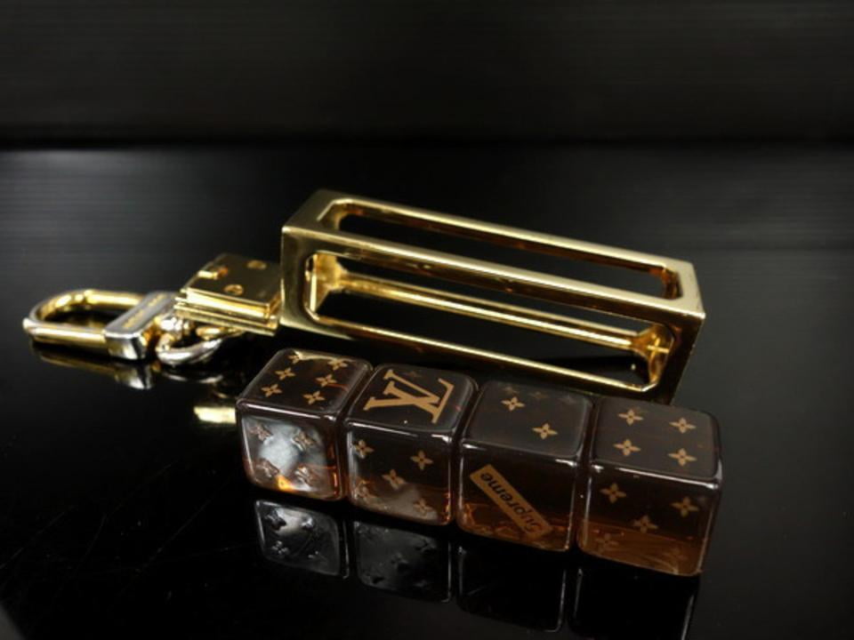 supreme lv keychain