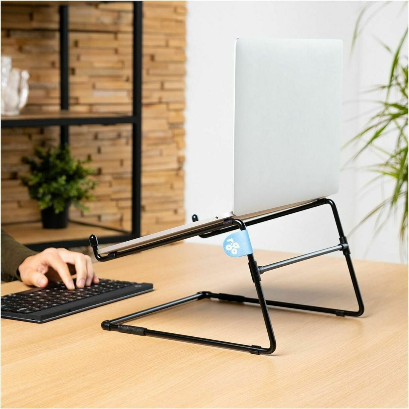 R-Go RGOSC020BL Steel Laptop Stand Black