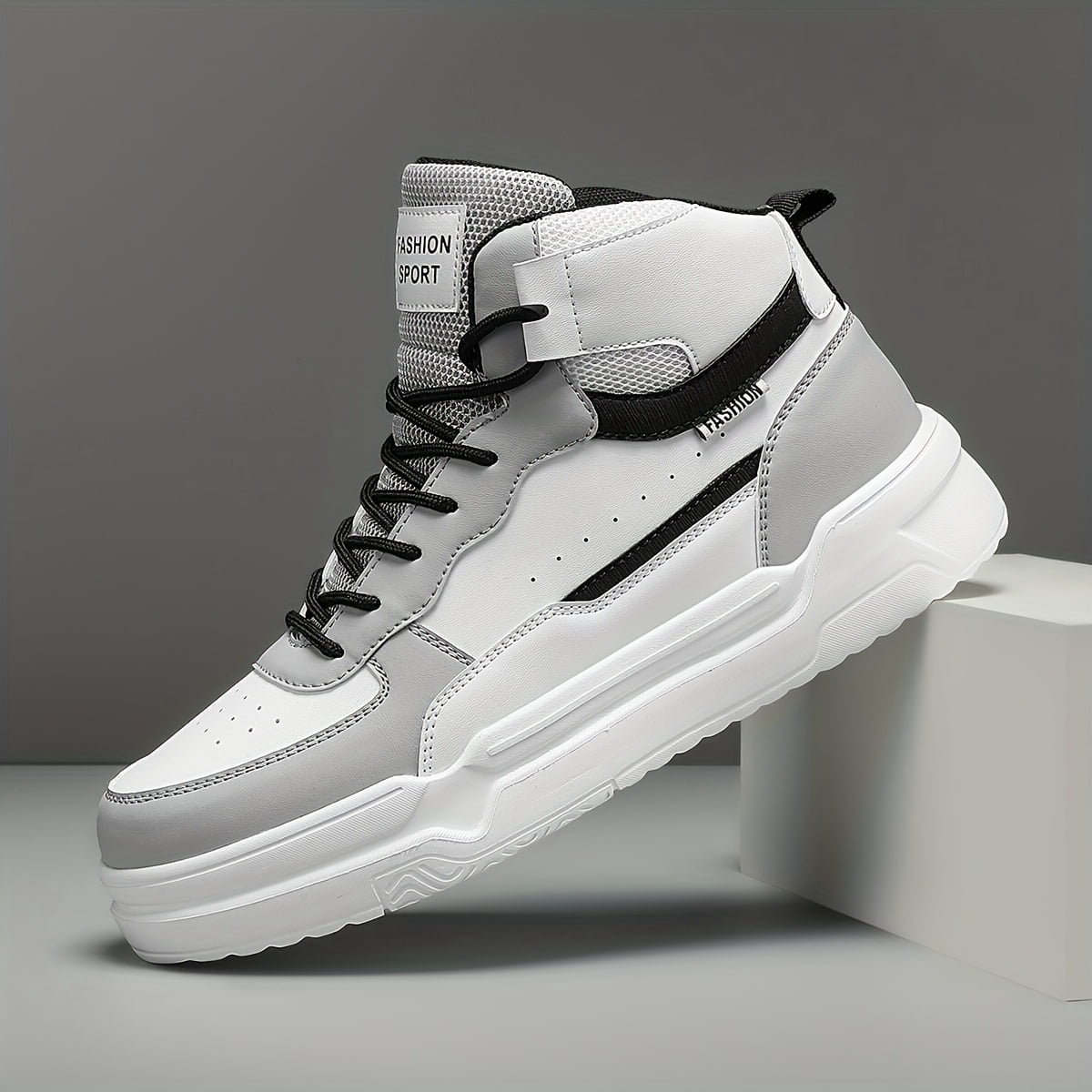 Men'S And Women'S Casual High-Top Skateboard Shoes Pure White Sneakers Round Toe Lightweight Comfortable Minimalist Style Campus Style Daily Outing Hiking Shoes Couple Shoes Men'S Shoes