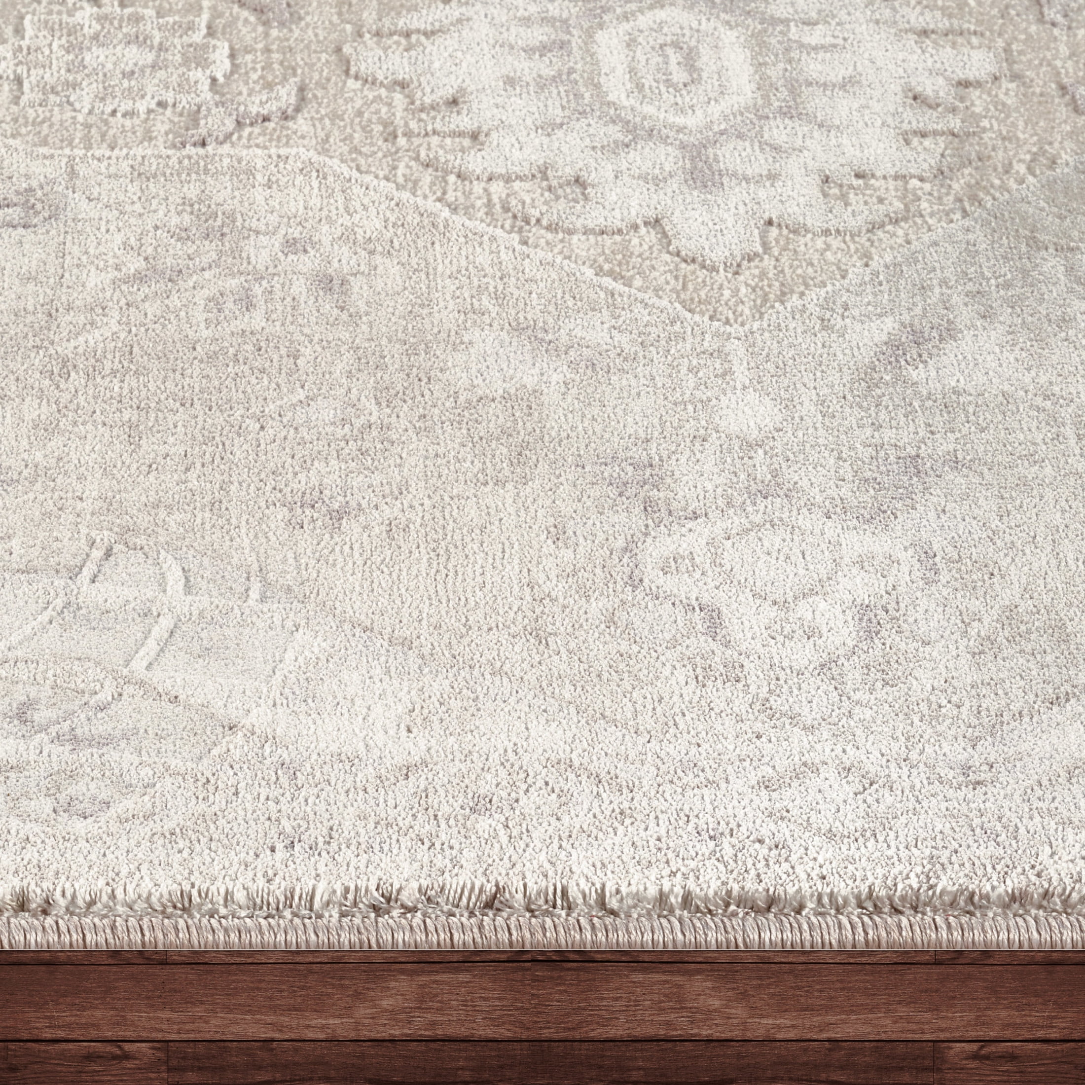 CHI Monroe Cream/Beige 6'6" x 9'6" Area Rug